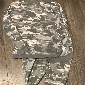 Camo Print Sweatshirt and Joggers Set